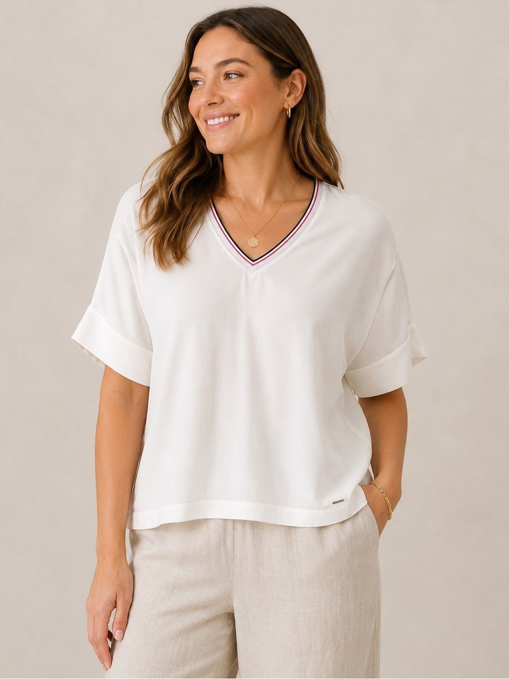 🎉5 for $45 🎉 Tommy hilfiger Top Blouse Shirt Size L White